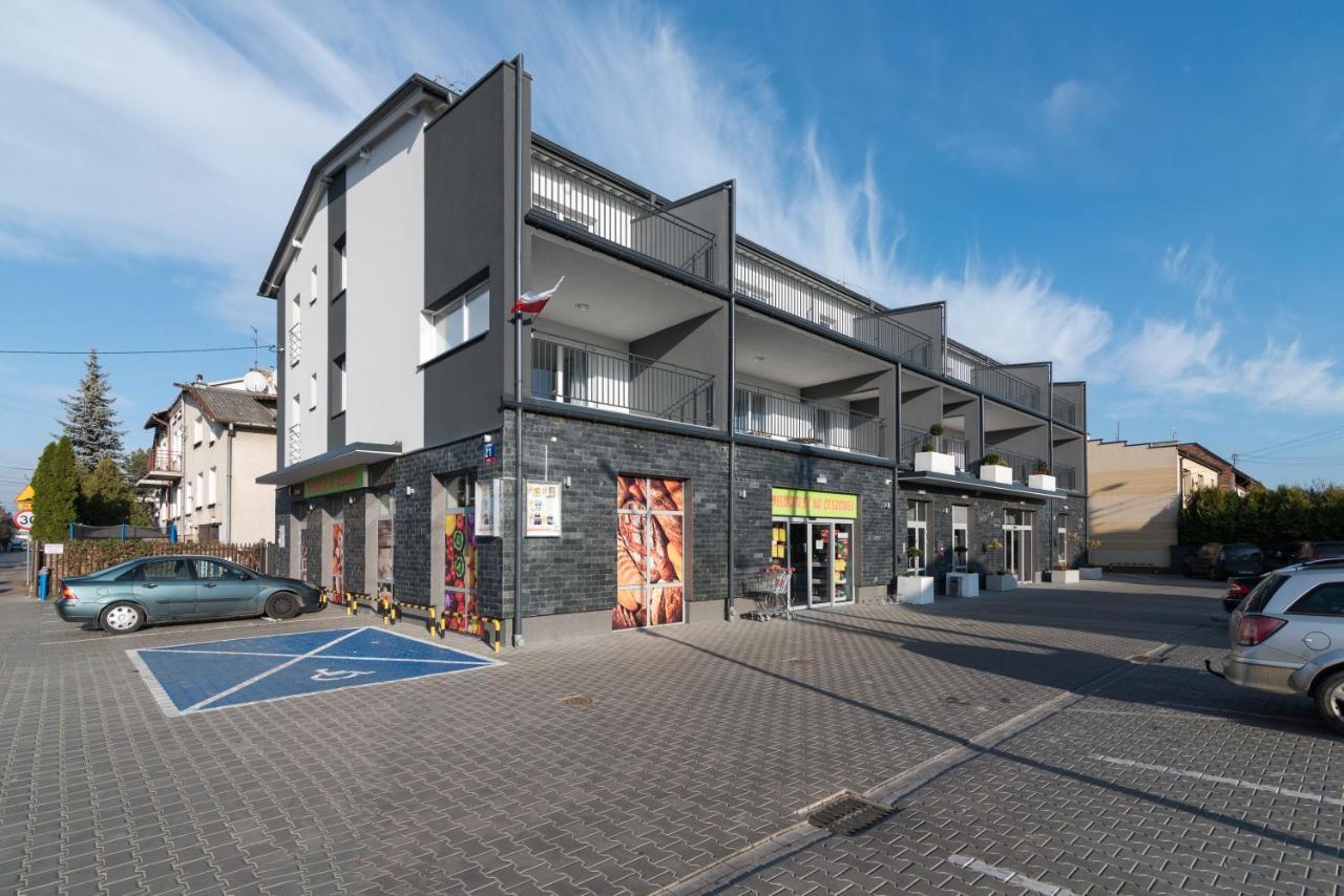 Aparthotel Koroni Raszyn