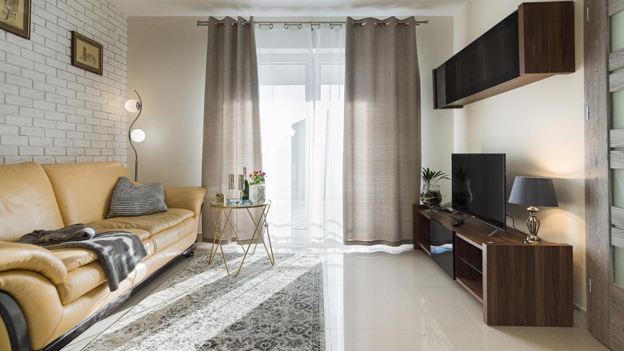 Koroni Aparthotel Raszyn